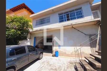 Casa à venda com 3 quartos, 200m² em Vila Tiradentes, São Paulo