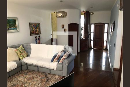 Casa à venda com 3 quartos, 319m² em Jardim Primavera, São Paulo