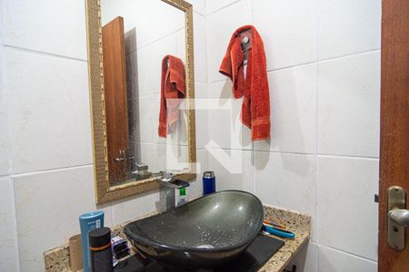 Casa à venda com 95m², 3 quartos e 3 vagas Casa à venda com 95m², 3 quartos e 3 vagasBanheiro Social