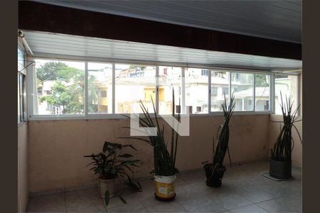 Casa à venda com 3 quartos, 300m² em Km 18, Osasco