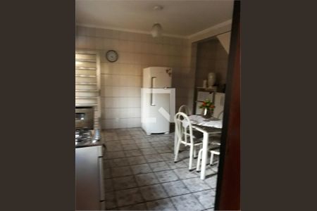 Casa à venda com 3 quartos, 200m² em Cidade Dutra, São Paulo