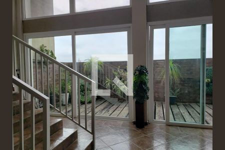 Casa à venda com 3 quartos, 344m² em Conceição, Diadema