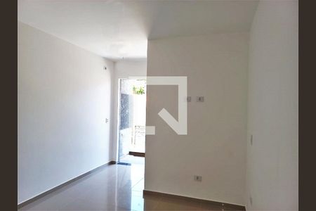 Casa à venda com 3 quartos, 135m² em Vila Nivi, São Paulo