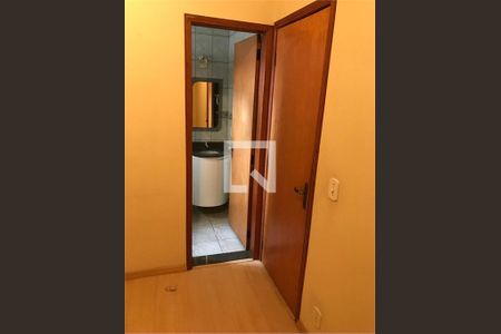 Casa à venda com 3 quartos, 180m² em Cidade Vargas, São Paulo