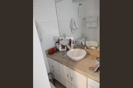 Apartamento à venda com 3 quartos, 143m² em Jardim da Saúde, São Paulo