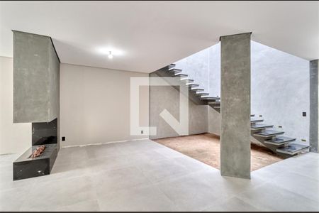 Casa à venda com 4 quartos, 320m² em Jardim Santo Amaro, São Paulo