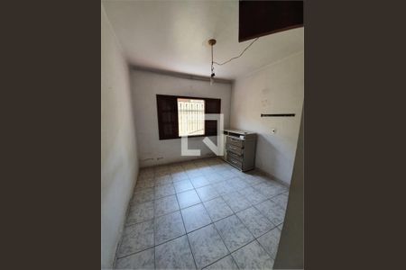 Casa à venda com 3 quartos, 150m² em Jardim Campo Grande, São Paulo