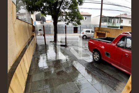 Casa à venda com 5 quartos, 215m² em Vila Nivi, São Paulo