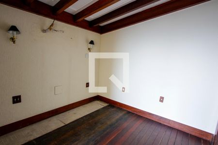 Casa de condomínio à venda com 443m², 4 quartos e 2 vagas Casa de condomínio à venda com 443m², 4 quartos e 2 vagasAnexo Quarto 4 suíte