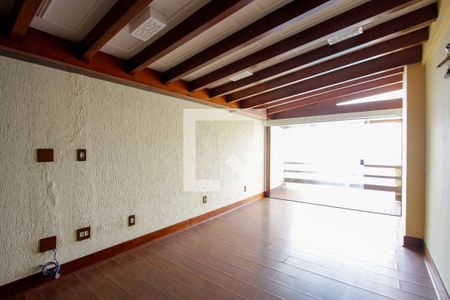 Casa de condomínio à venda com 443m², 4 quartos e 2 vagas Casa de condomínio à venda com 443m², 4 quartos e 2 vagasSala anexo Quarto 1 suíte