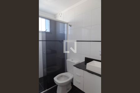 Banheiro de apartamento à venda com 2 quartos, 60m² em Jardim Bom Clima, Guarulhos