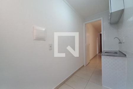 Cozinha de apartamento para alugar com 1 quarto, 40m² em Centro, Campinas