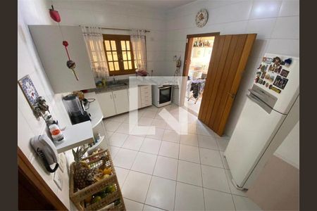 Casa à venda com 3 quartos, 185m² em Santa Teresinha, São Paulo