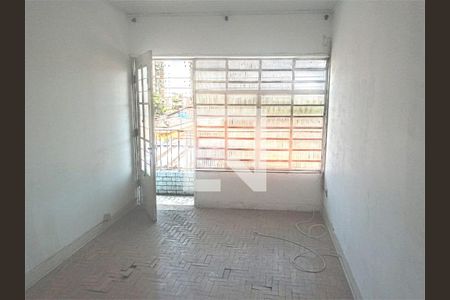 Casa à venda com 3 quartos, 260m² em Jardim Teresa, São Paulo