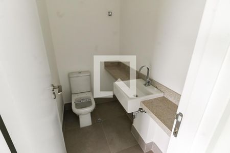 Lavabo de apartamento à venda com 2 quartos, 142m² em Chácara Itaim, São Paulo