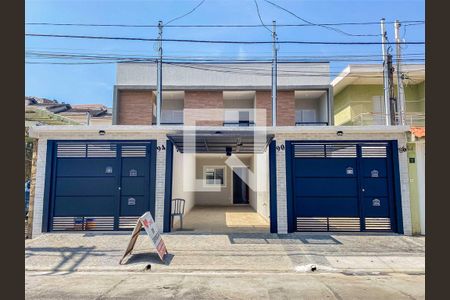 Casa à venda com 3 quartos, 117m² em Vila Vitorio Mazzei, São Paulo