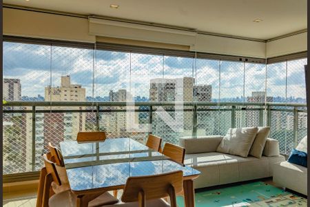 Varanda  de apartamento à venda com 3 quartos, 100m² em Vila Clementino, São Paulo