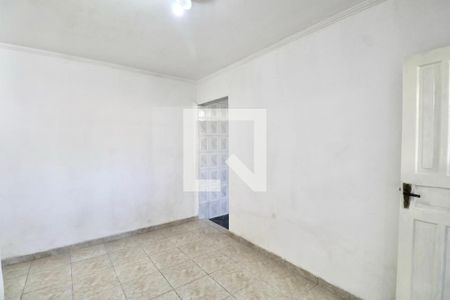 Sala de casa para alugar com 2 quartos, 70m² em Vila Ligya, Guarujá