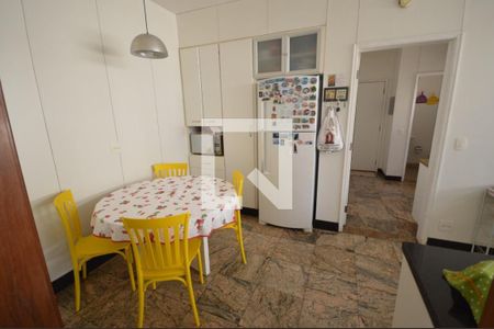 Apartamento à venda com 4 quartos, 230m² em Serra, Belo Horizonte