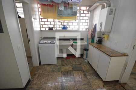 Apartamento à venda com 4 quartos, 230m² em Serra, Belo Horizonte