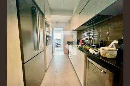 Apartamento à venda com 3 quartos, 213m² em Santo Amaro, São Paulo