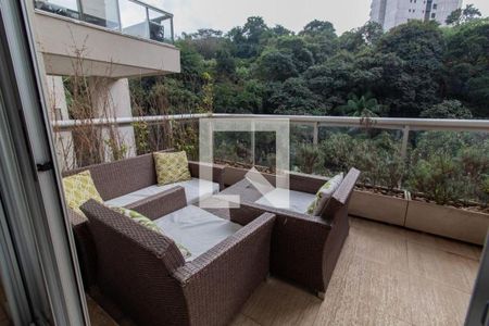 Apartamento à venda com 2 quartos, 142m² em Parque do Morumbi, São Paulo