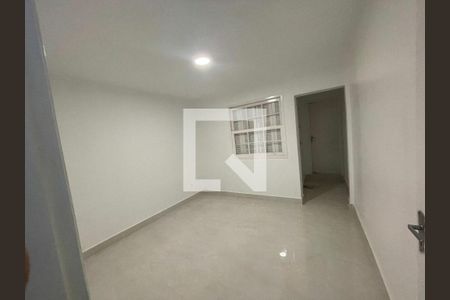 Casa à venda com 3 quartos, 125m² em Jardim Floresta, São Paulo