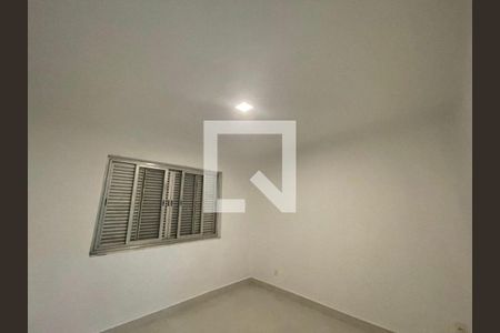 Casa à venda com 3 quartos, 125m² em Jardim Floresta, São Paulo