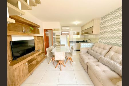 Sala de apartamento para alugar com 2 quartos, 65m² em Ingleses do Rio Vermelho, Florianópolis