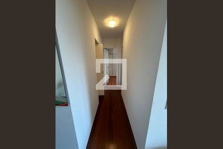 Corredor de apartamento à venda com 2 quartos, 58m² em Alto de Pinheiros, São Paulo