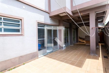 Casa à venda com 3 quartos, 270m² em Jardim Prudência, São Paulo