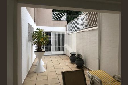 Casa à venda com 3 quartos, 250m² em Água Fria, São Paulo