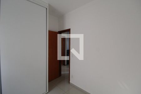 Quarto 1 de apartamento para alugar com 3 quartos, 80m² em Tabajaras, Uberlândia