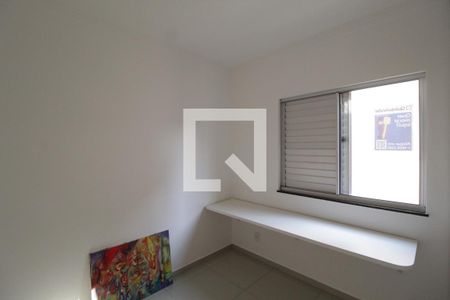 Quarto 1 de apartamento para alugar com 3 quartos, 80m² em Tabajaras, Uberlândia