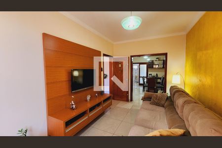 Sala de casa à venda com 6 quartos, 240m² em Jardim Pacaembu, Jundiaí