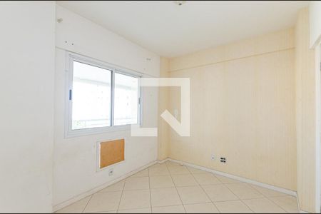 Suite  de apartamento à venda com 2 quartos, 70m² em Santa Rosa, Niterói