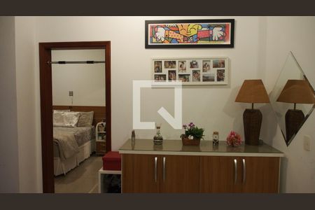 Sala de casa para alugar com 6 quartos, 240m² em Jardim Pacaembu, Jundiaí