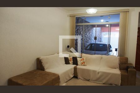 Sala de casa à venda com 6 quartos, 240m² em Jardim Pacaembu, Jundiaí