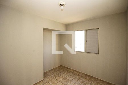 Quarto de apartamento para alugar com 2 quartos, 52m² em Vila Antonieta, São Paulo