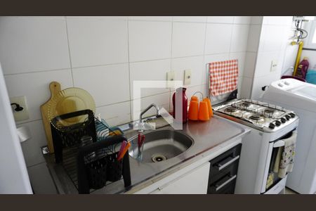 Cozinha de apartamento para alugar com 2 quartos, 42m² em Anil, Rio de Janeiro