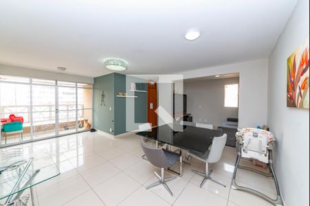 Sala de apartamento para alugar com 3 quartos, 105m² em Buritis, Belo Horizonte