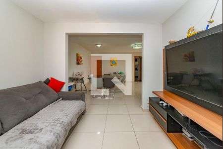 Sala de apartamento para alugar com 3 quartos, 105m² em Buritis, Belo Horizonte