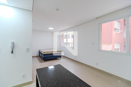 Sala/Quarto de kitnet/studio para alugar com 1 quarto, 33m² em Cidade Baixa, Porto Alegre