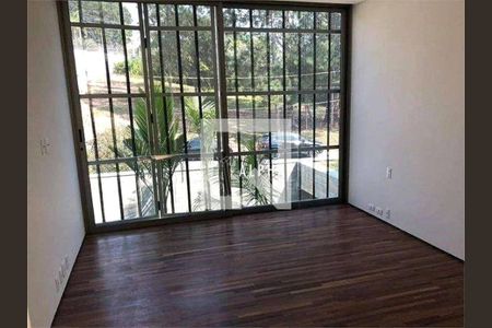 Casa à venda com 5 quartos, 950m² em Tamboré, Santana de Parnaíba