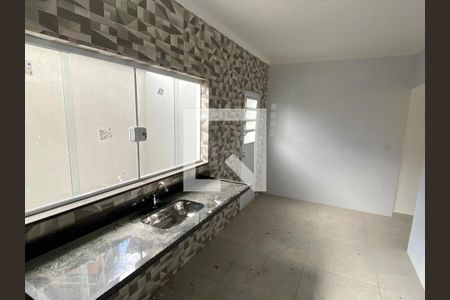 Casa à venda com 3 quartos, 240m² em Vila Mangalot, São Paulo