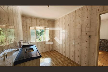 Cozinha  de casa à venda com 2 quartos, 250m² em Jardim Sao Vicente, Jundiaí