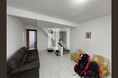 Casa à venda com 3 quartos, 257m² em Centro, Diadema