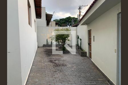 Casa à venda com 3 quartos, 230m² em Santo Amaro, São Paulo