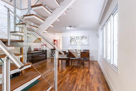 Casa à venda com 3 quartos, 193m² em Santo Amaro, São Paulo