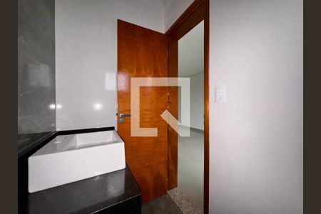 Lavabo de casa à venda com 3 quartos, 200m² em Parque das Nações, Santo André